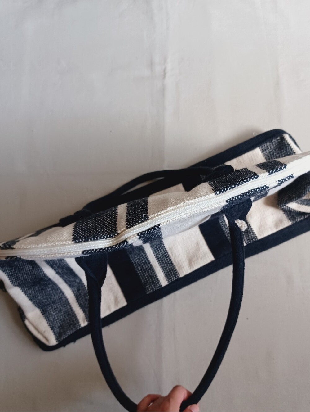 Universal Thread Weekender Tote Bag - Picture 3 of 10